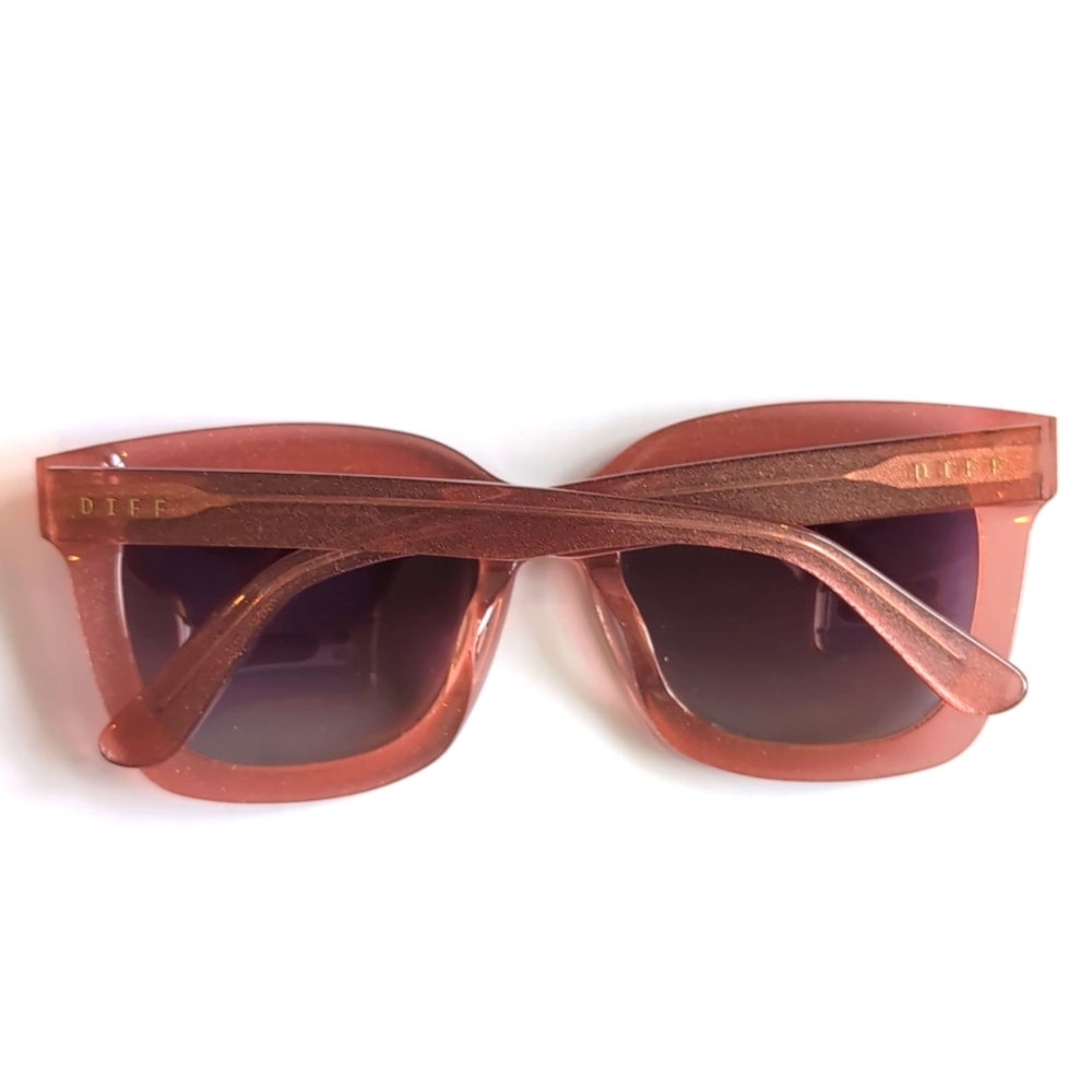 Diff Eyewear Pink Square Frame Sunglasses - Picture 3 of 6